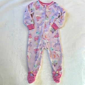 Toddler pajamas size 18. Pink unicorns